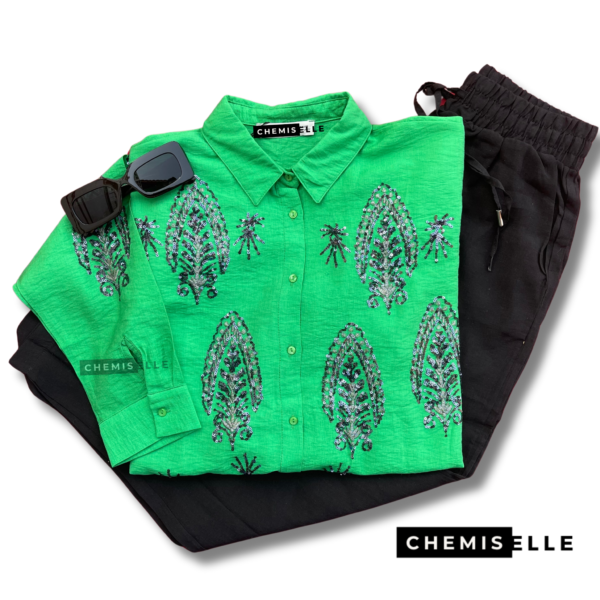 Chemise « Éclat Vert » – Collection « Sunshine Chic »